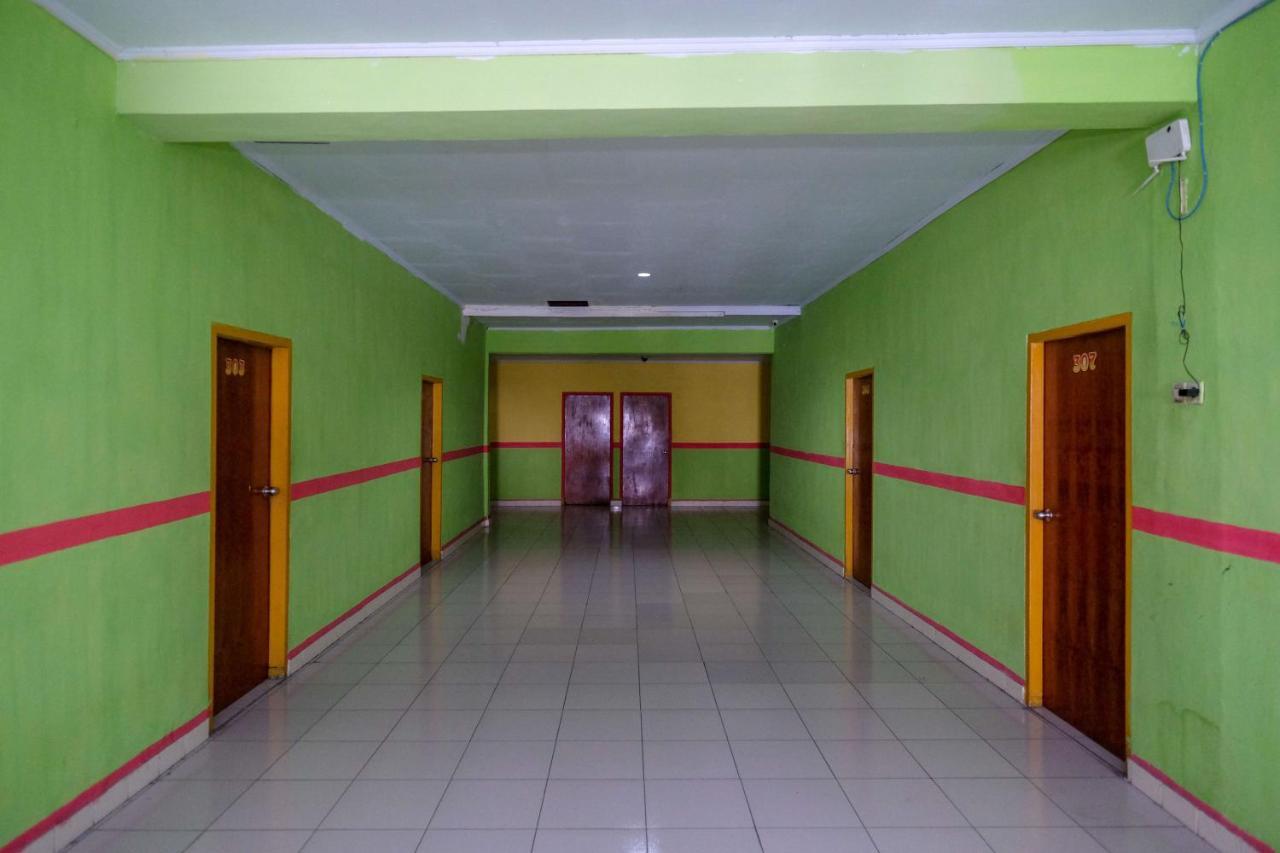 Reddoorz Near Pelabuhan Nusantara Parepare Εξωτερικό φωτογραφία